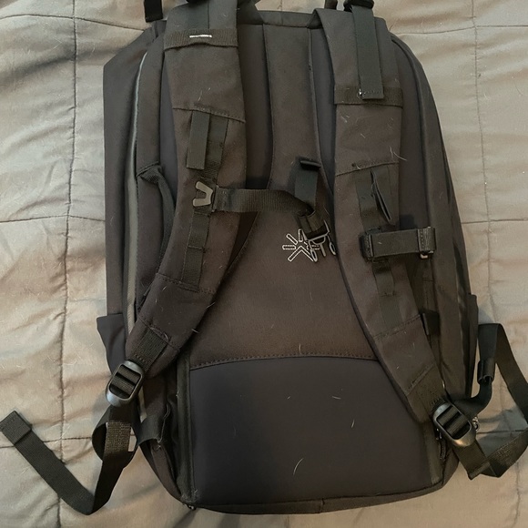 (Like-New) Tropicfeel Shell Backpack - Black - Picture 3 of 5